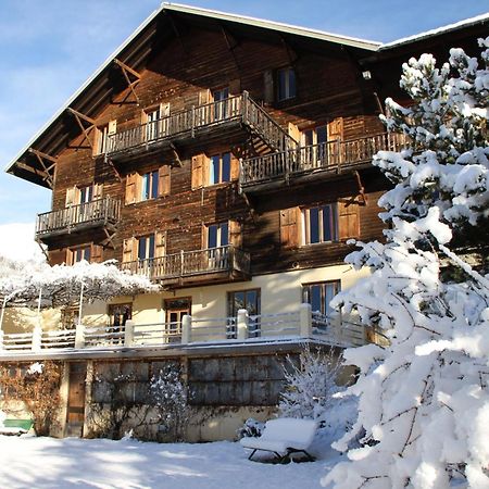 Le Vieux Chalet Bed & Breakfast Embrun Exterior photo